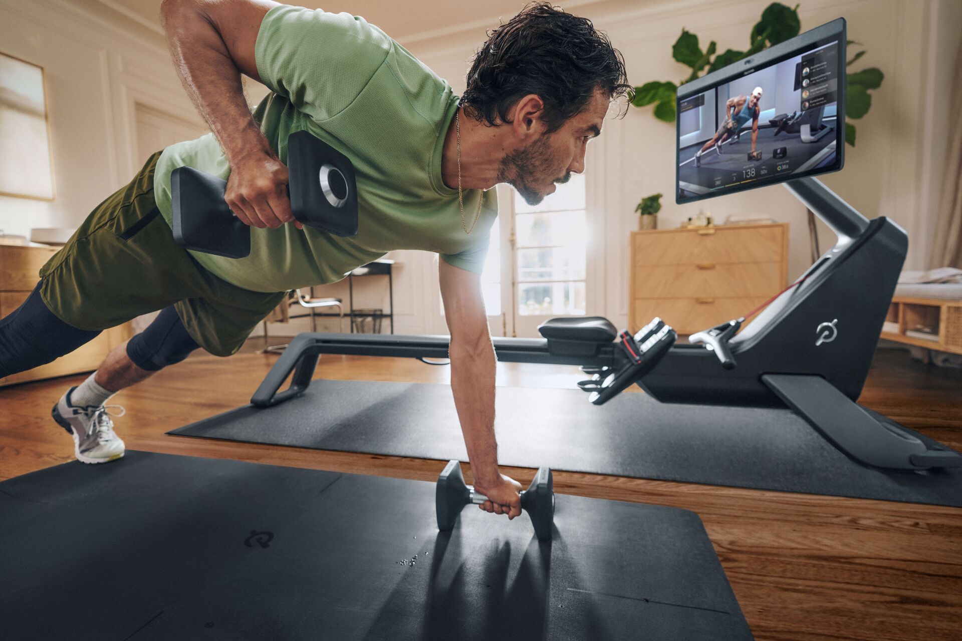 Peloton looks to motivate with premiumpriced home rowing machine