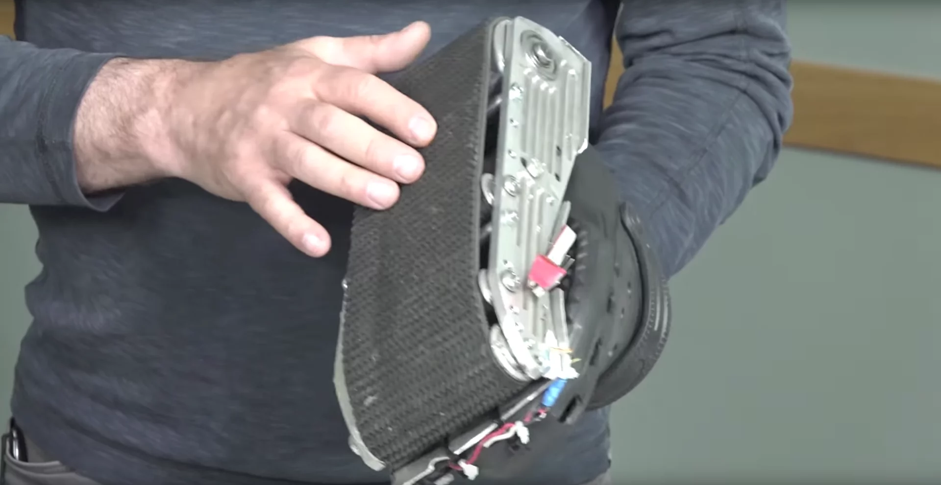 Earlier iterations of the Vortrex electric Shoes experimented with a variety of treads, rollers and wheels