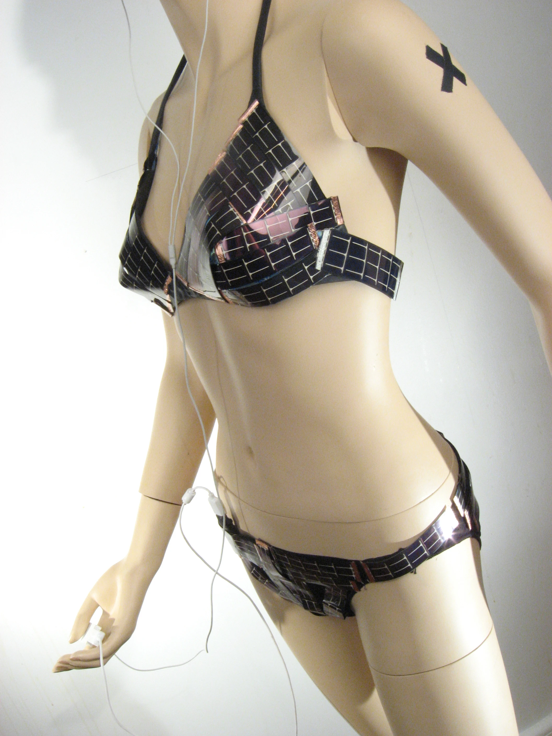 As no charge is stored in the bikini, wearers can even go for a dip in the water to cool off (Photo: Andrew Schneider)