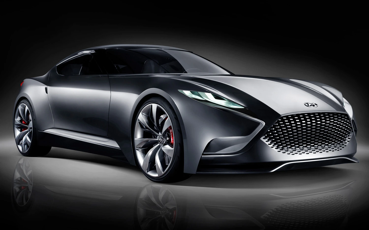 Aston Martin-like grille treatment, ‘Vette rear haunchings, and a dab of Miura concept and 370Z elements influence the HND-9's fluidic body treatment