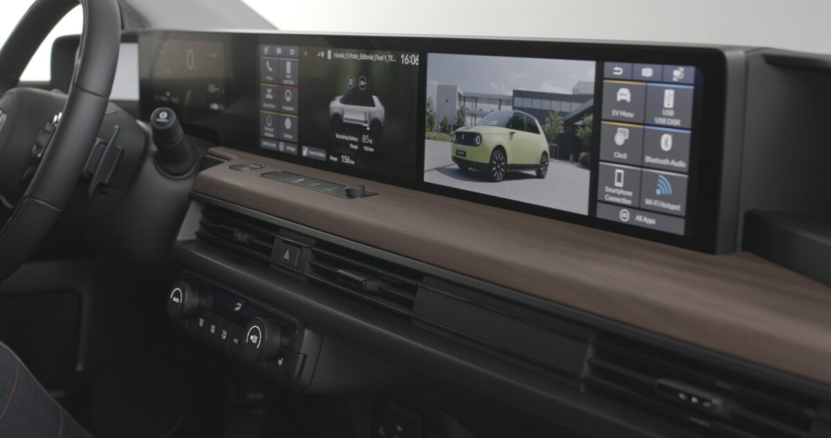 While the dual 12.3-inch LCD touchscreens can interact, each also functions as a separate display to suit driver and passenger