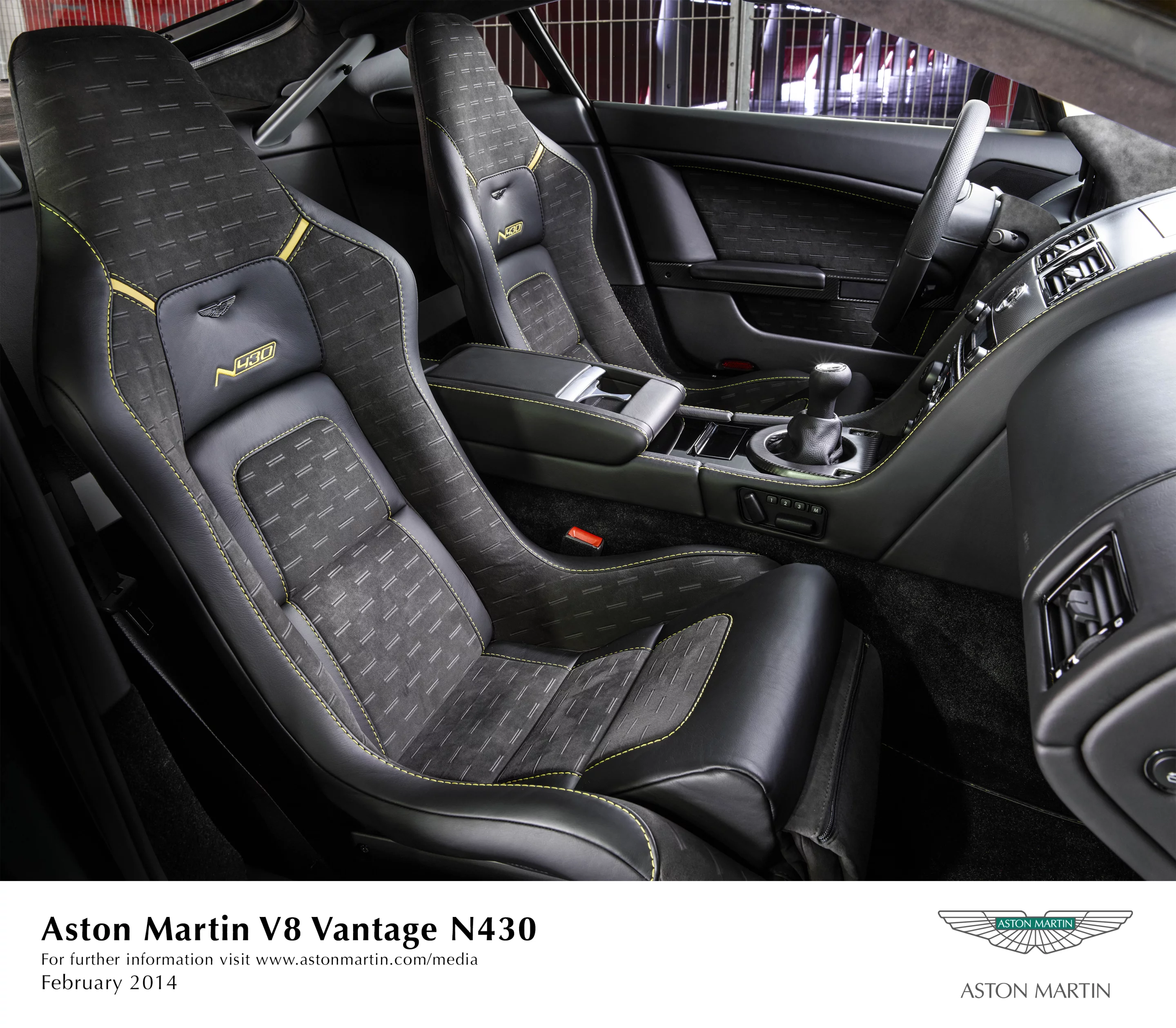 The Vantage N430 has lightweight Kevlar and carbon fiber seats