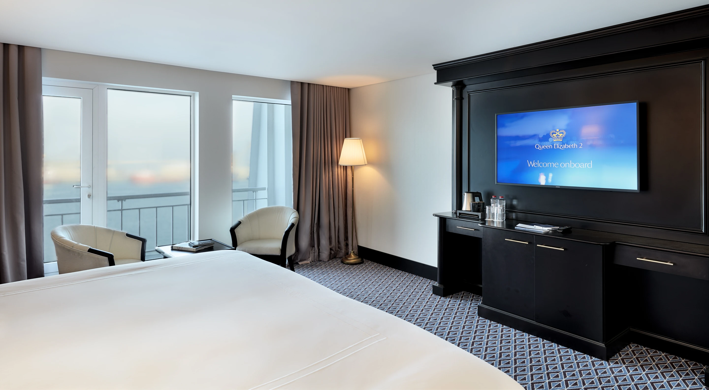 The QE2 Hotel captain's club suite