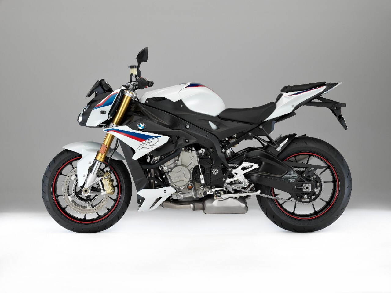 2017 BMW S1000R: the white one. It's hideous.