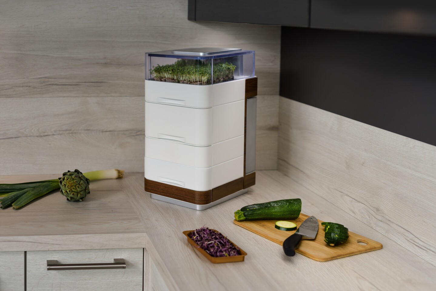 Up to six biodegradable pods containing organic seeds can be popped into the Cell One at any one time