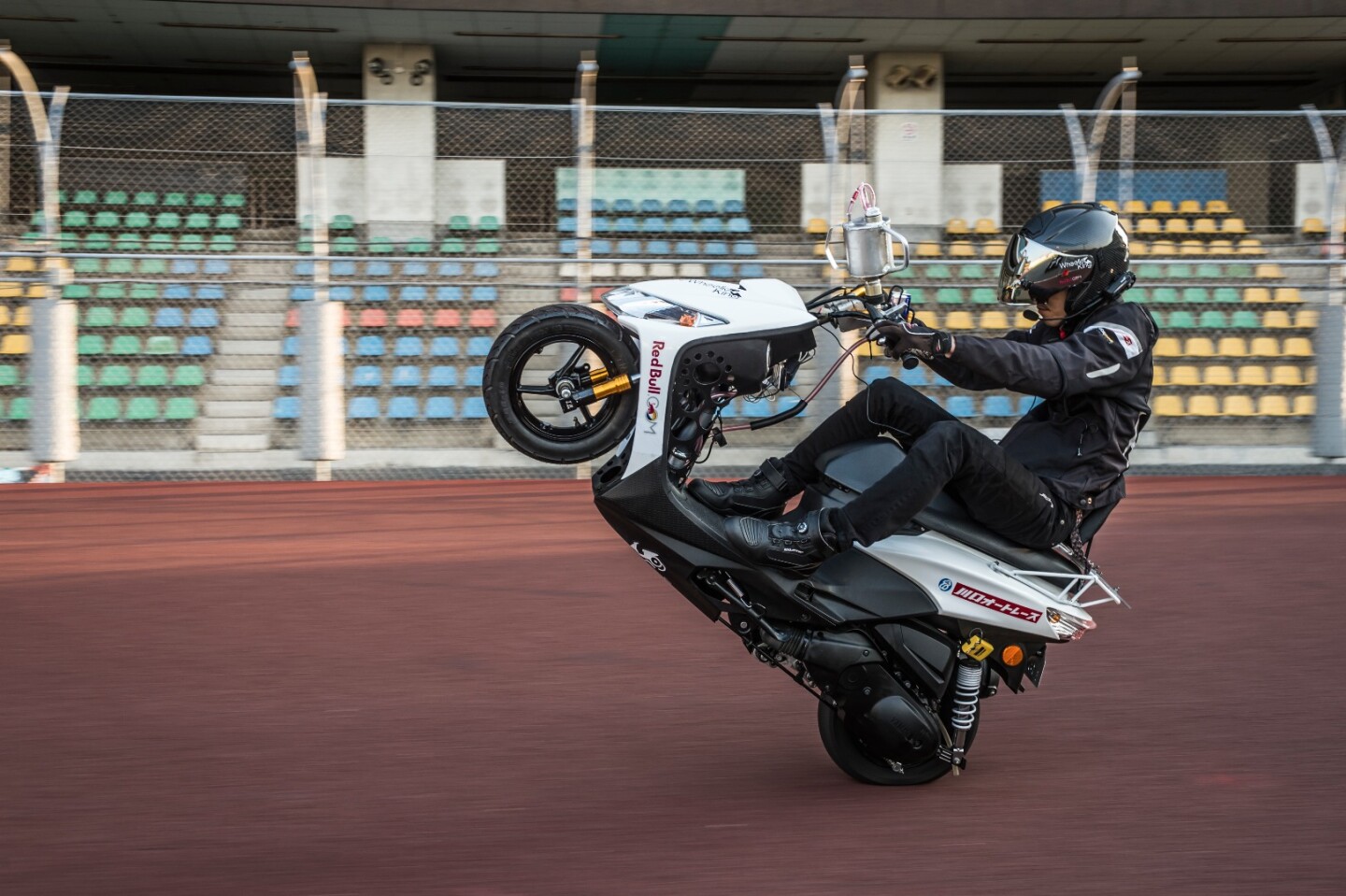 Refuelling on the back wheel: not recommended for you or me