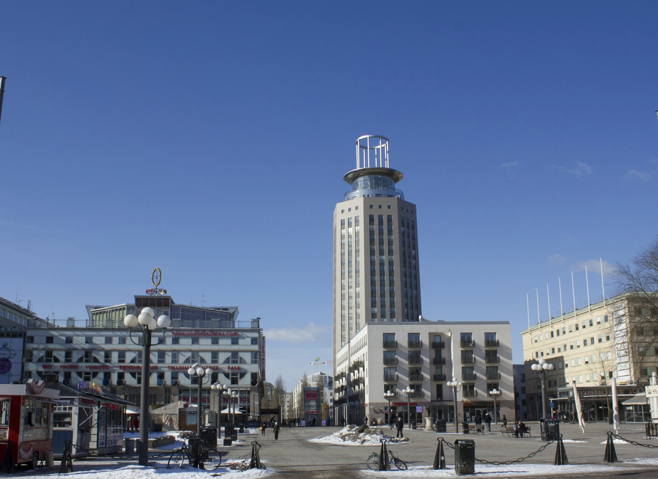 When the Söder Torn building was originally proposed, its design called for 40 stories to be built, but construction was completed in 1997 at only 25 floors