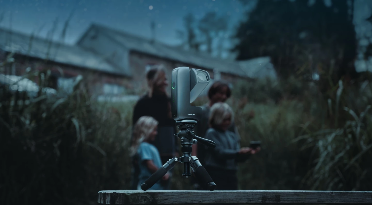 The Dwarf mini can be used with or without a tripod