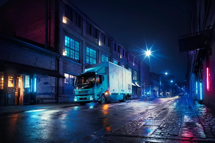 The Volvo FL Electric is fully electrified, operating as a battery-electric truck
