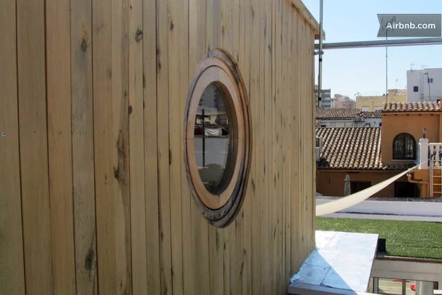 Container House features a rooftop bedroom module