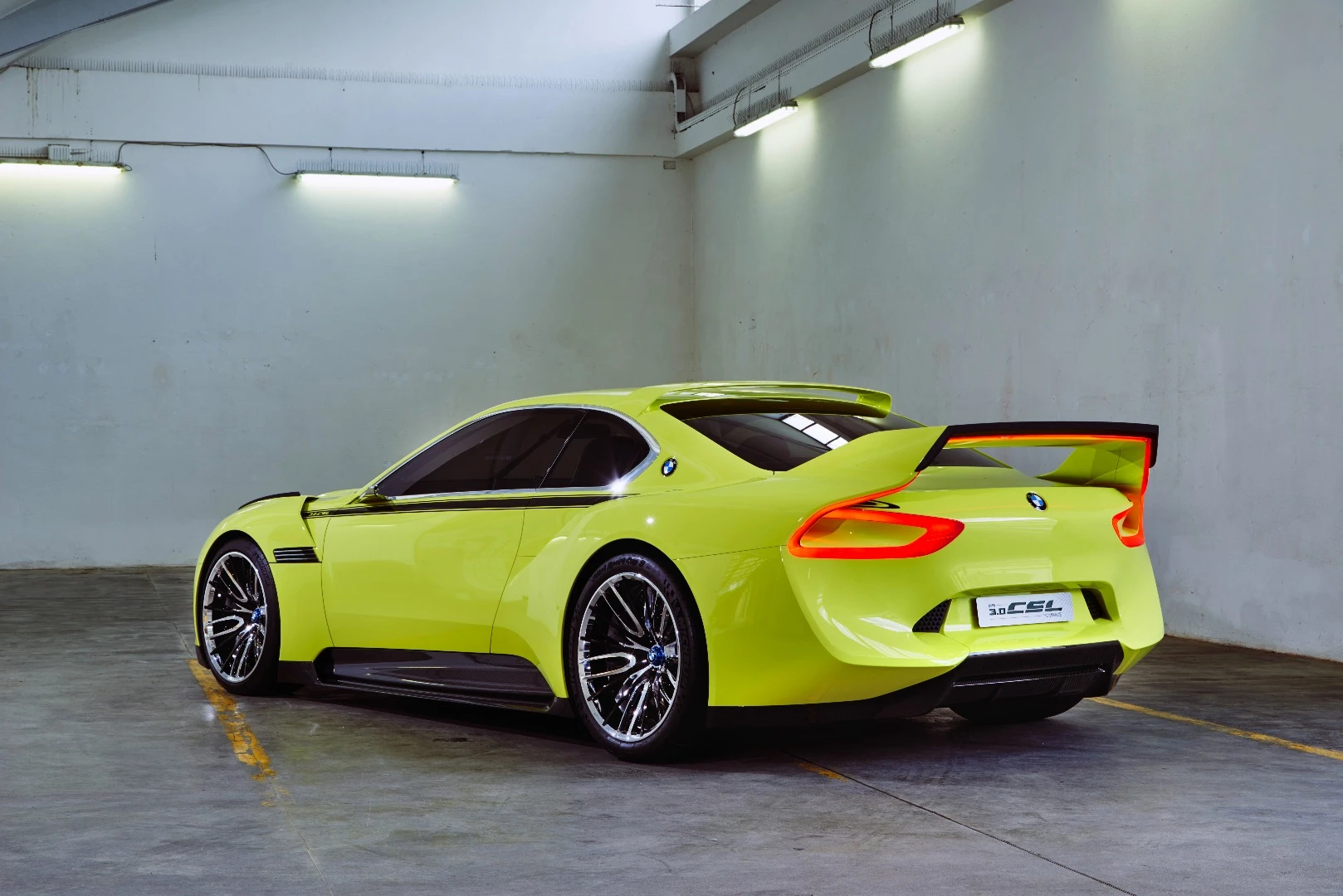 BMW has taken the wraps off a tribute to its legendary 3.0 CSL at the Concorso d’Eleganza Villa d’Este. The 3.0 CSL Hommage is an attempt to recreate the magic of the classic coupe using modern lightweight materials and some very un-1970s technology and styling.