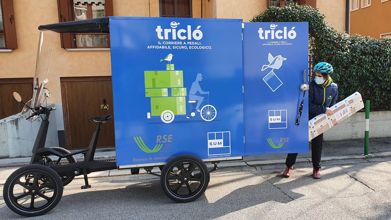 The SUM-X, equipped with an optional cargo box