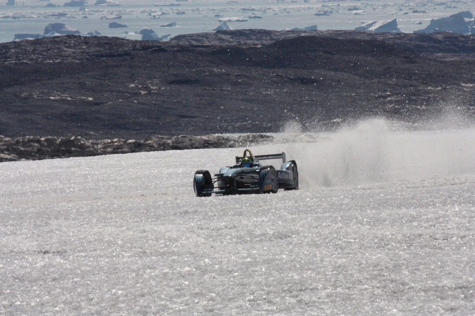 Lucas Di Grassi pulled some all-electric donuts on the ice cap