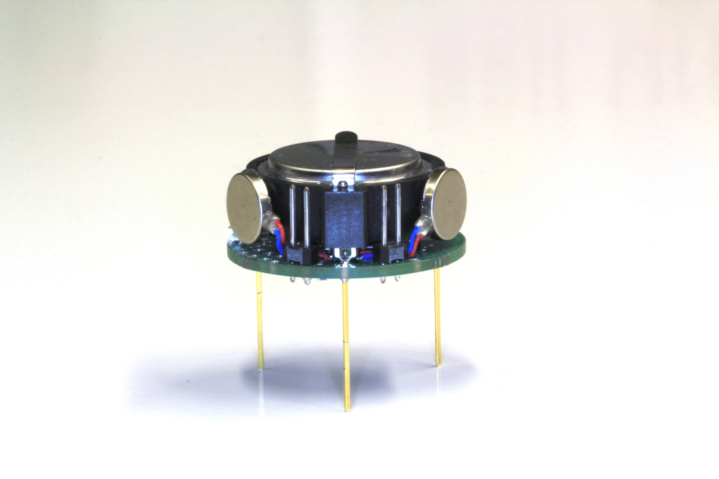 Kilobots are tiny autonomous swarming robots, that cost about $14 a piece to build (Photo: Harvard University)