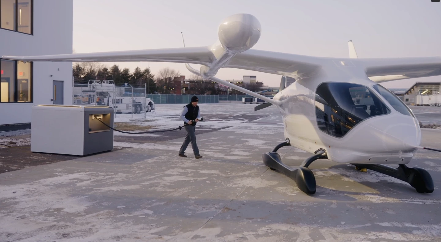 Beta's CX300 eCTOL charges up using its Charge Cube