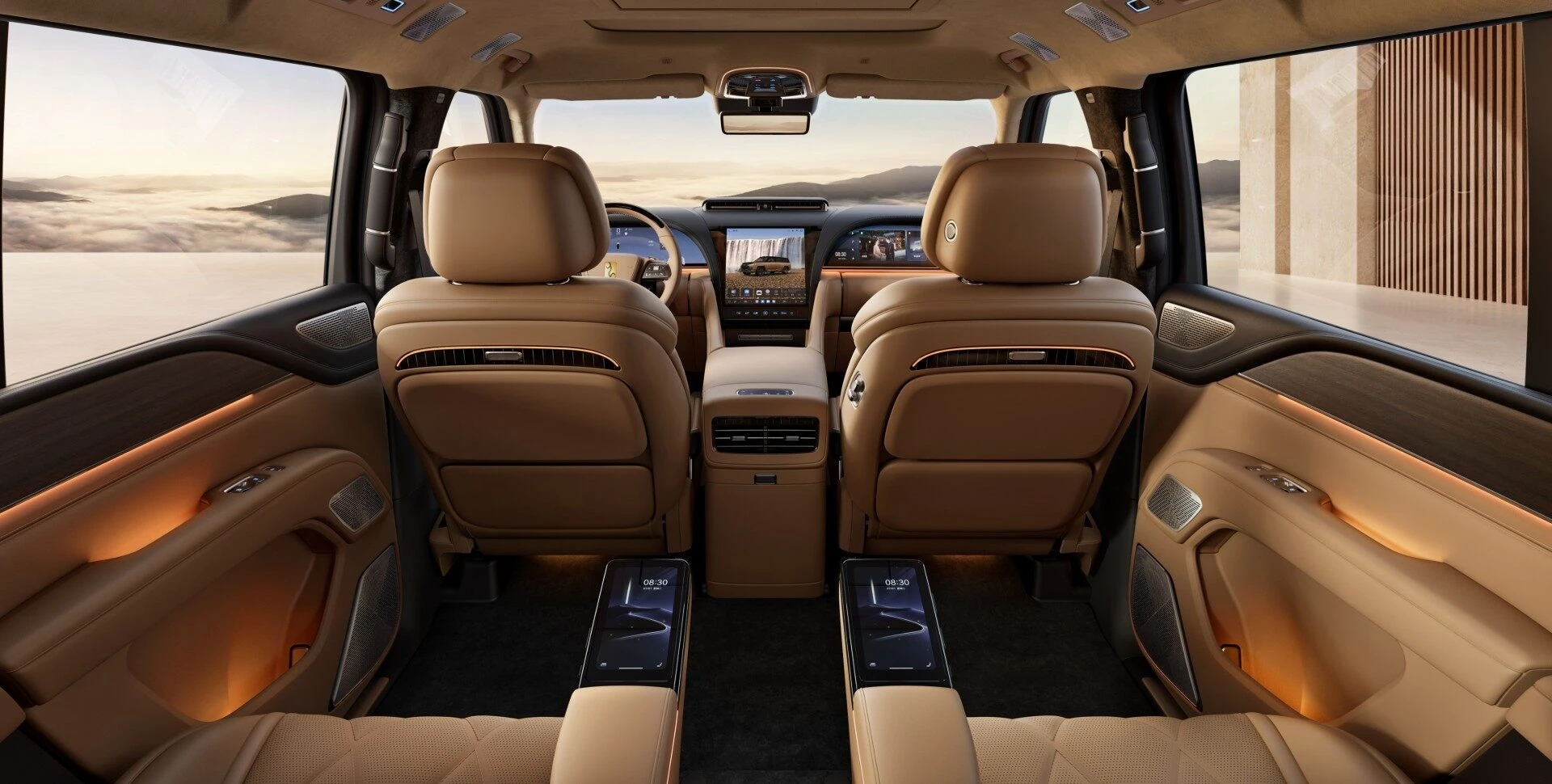 U8L's long length and extended wheelbase give the room required to add a new third row