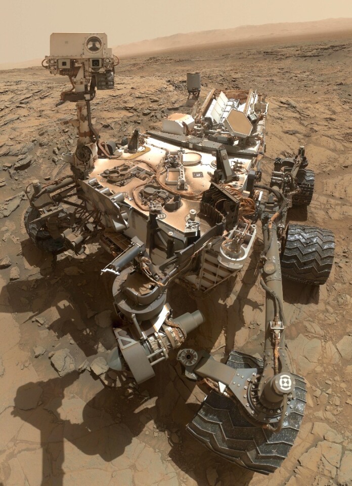 Self-portrait of a dusty Curiosity