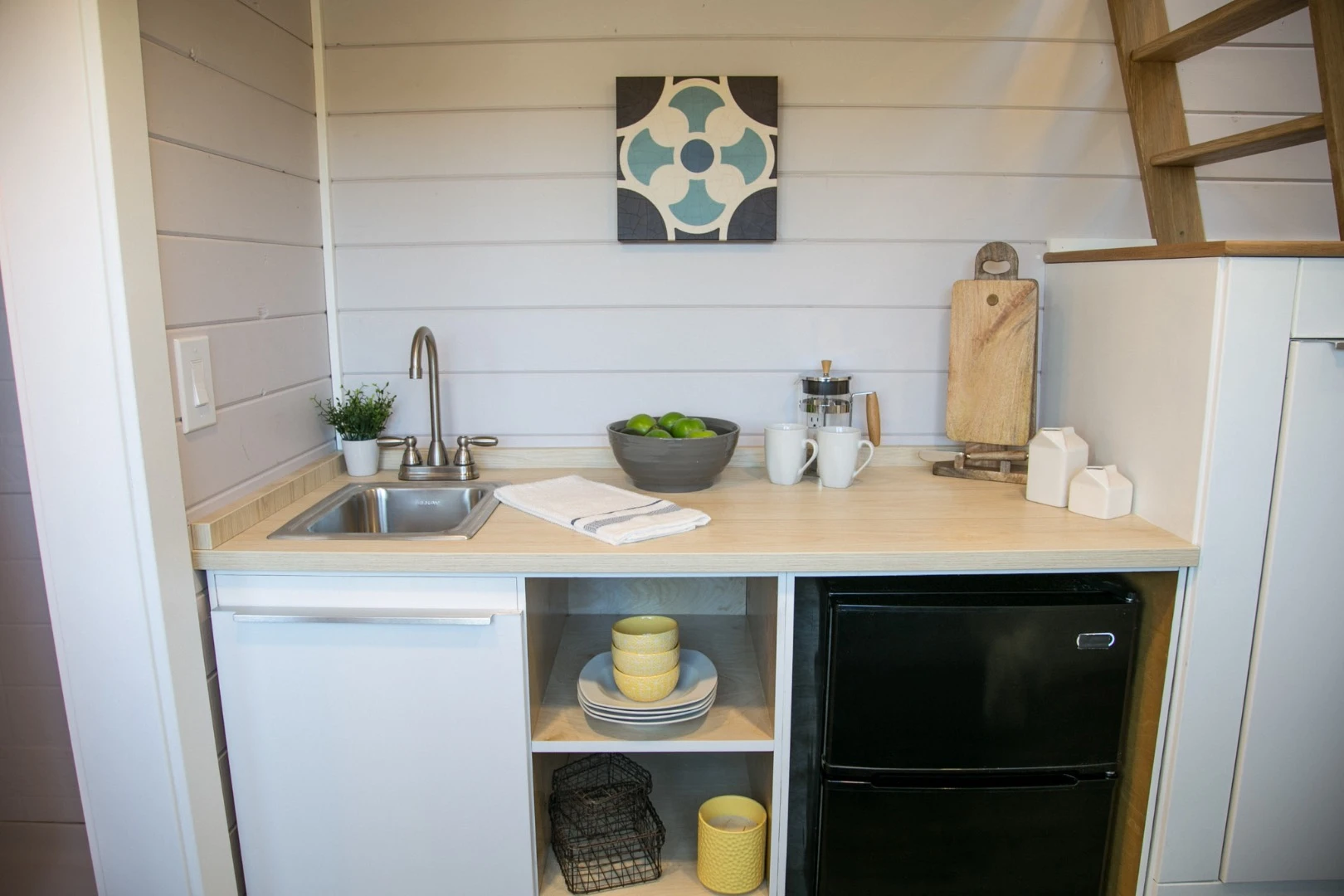 The Kentucky Donut Shop's kitchenette allows the owners to make a snack without having to fire up the main kitchen