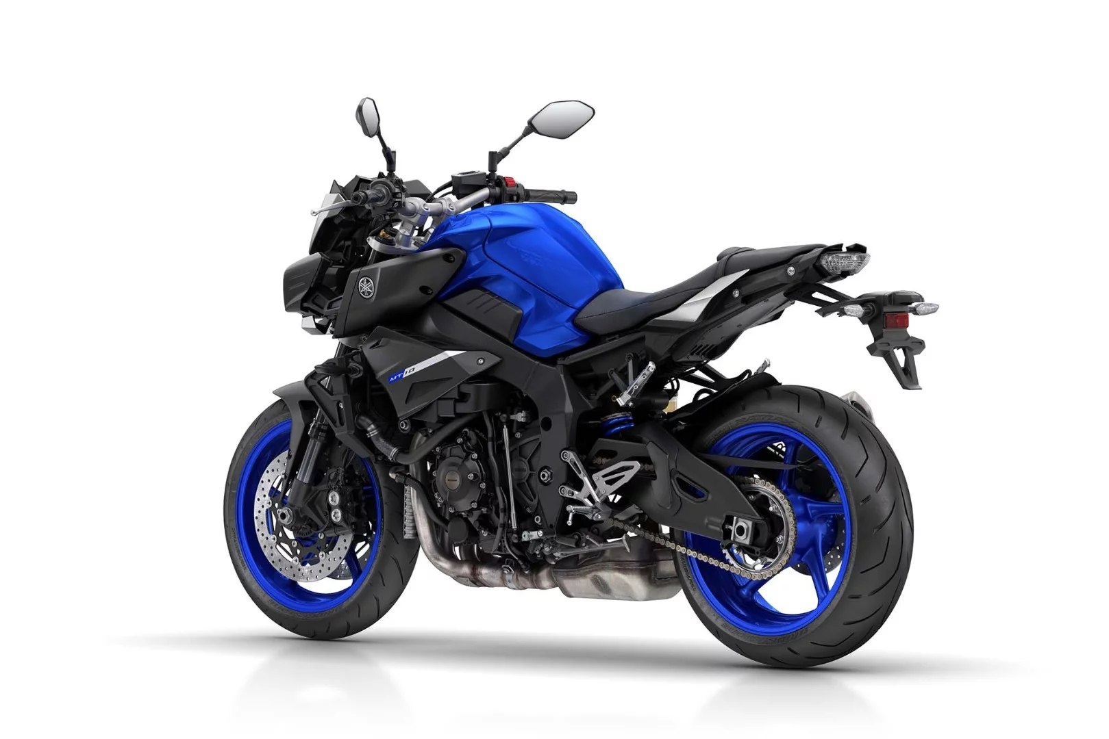 Yamaha MT-10: chunky stance owes as much to the MT09 design as it does to the R1.