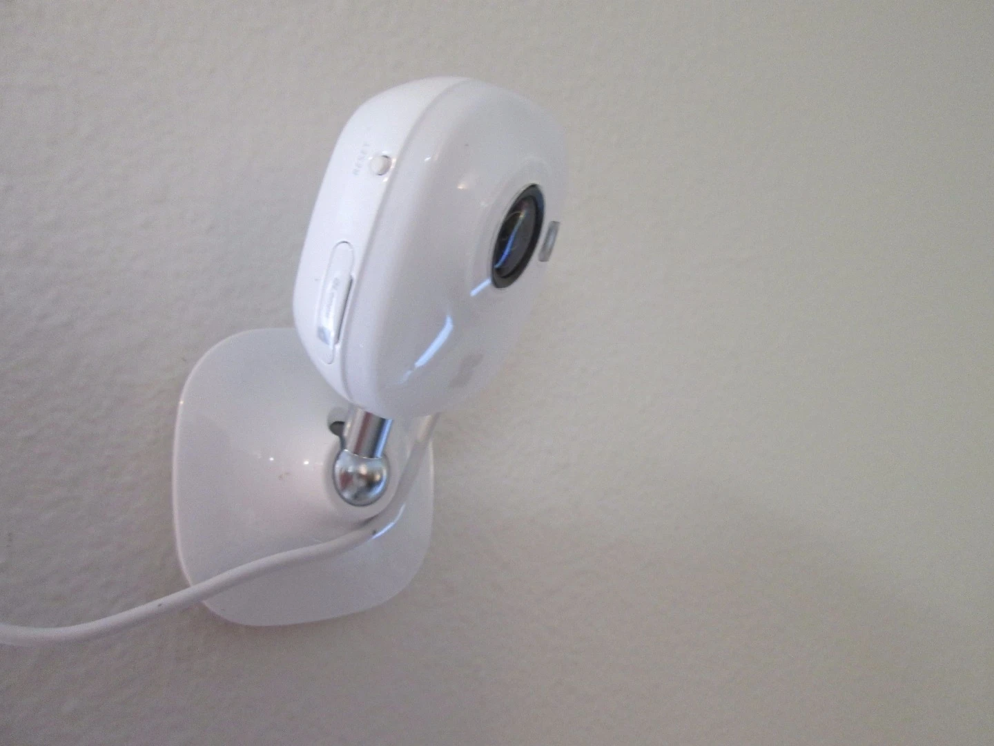 The Ezviz Mini camera wall mounted