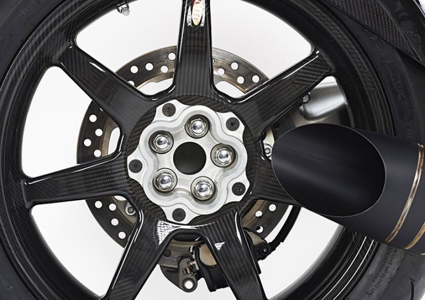 Ariel Ace carbon wheel option