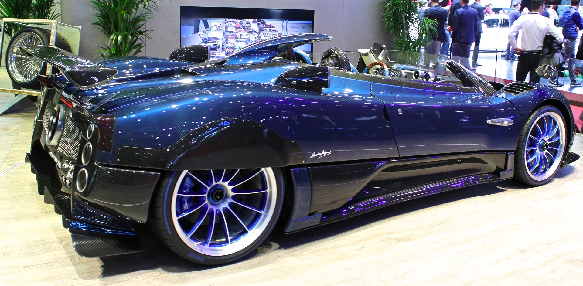 At this point, they should just call it the Pagani Zombie - the Zonda just keeps coming back in new editions