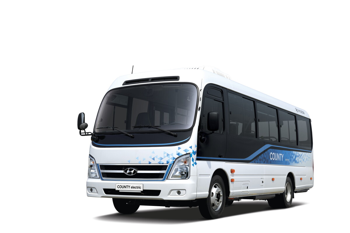The County Electric can be configured to seat up to 33 passengers and can roll for up to 250 km between charges
