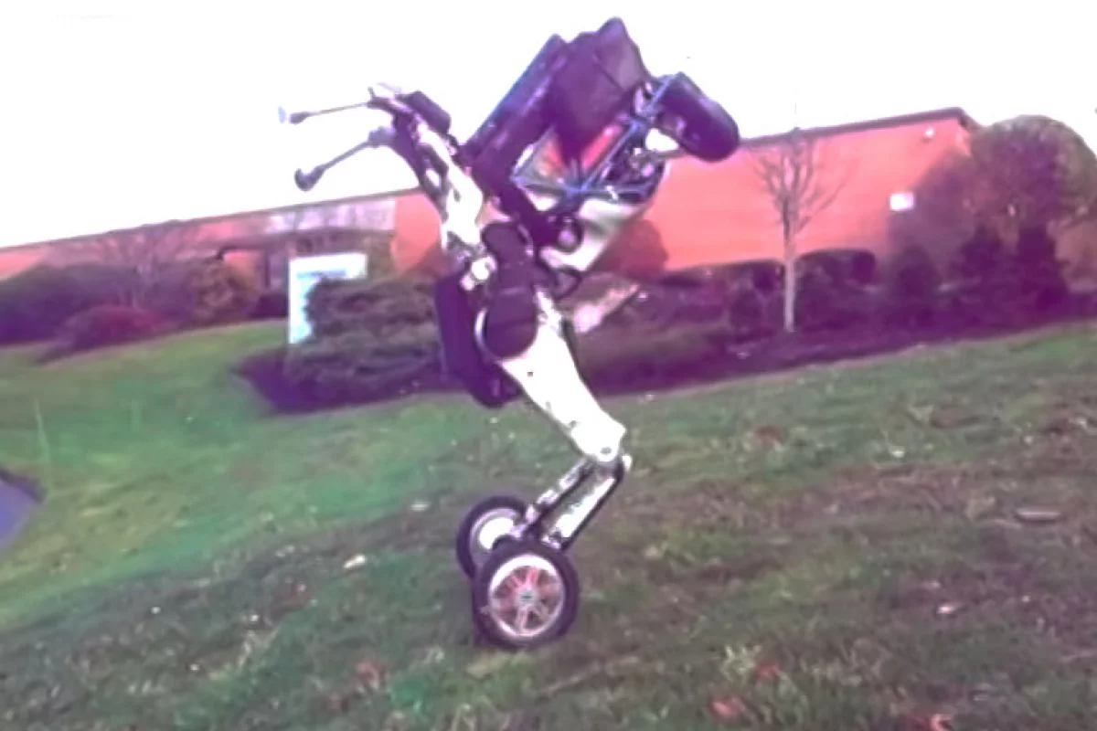 Boston Dynamics' Handle robot sports wheels for improved efficiency