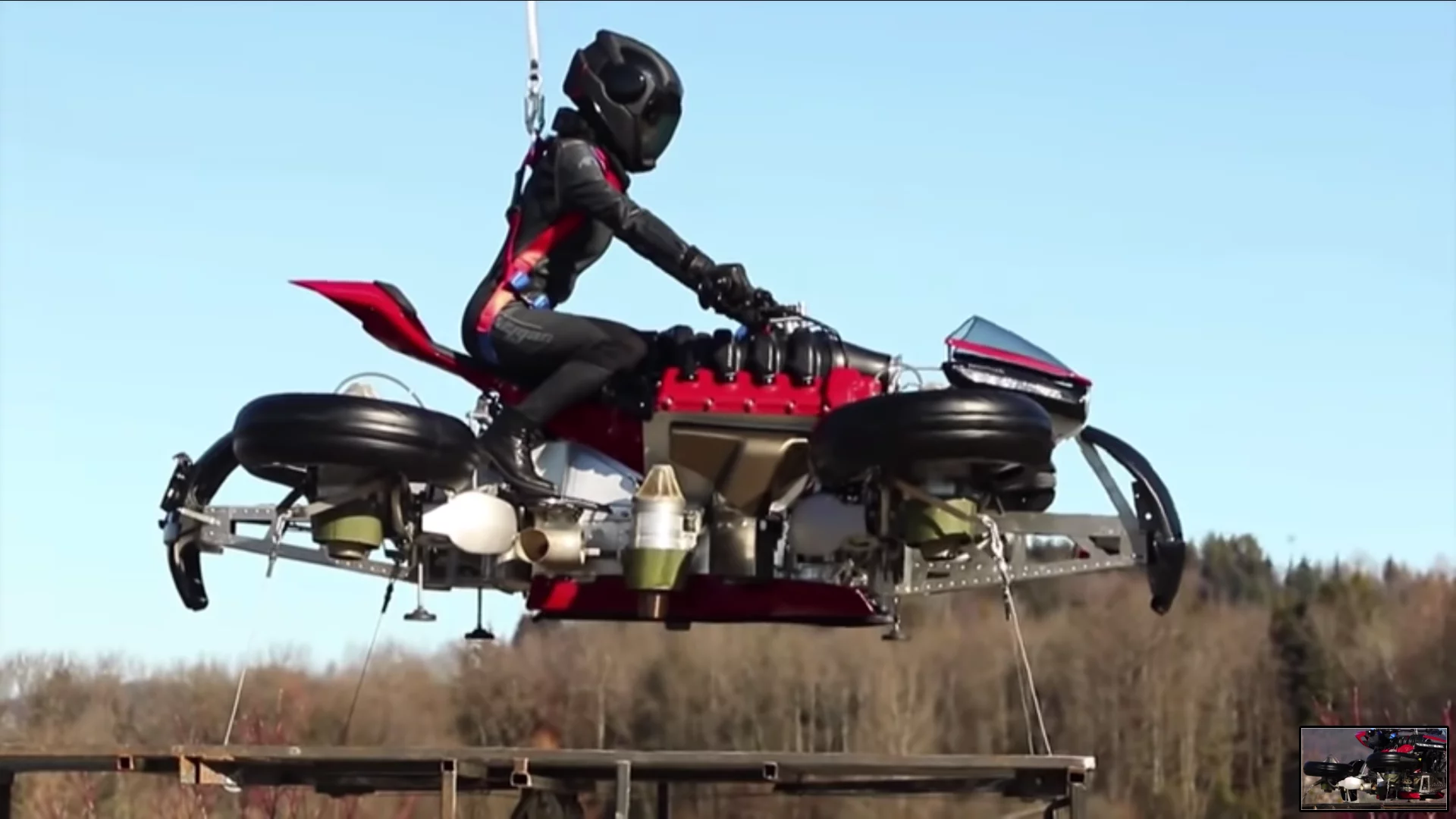 The Moto Volante's wheels fold out and upward to become jet-powered thrust pods