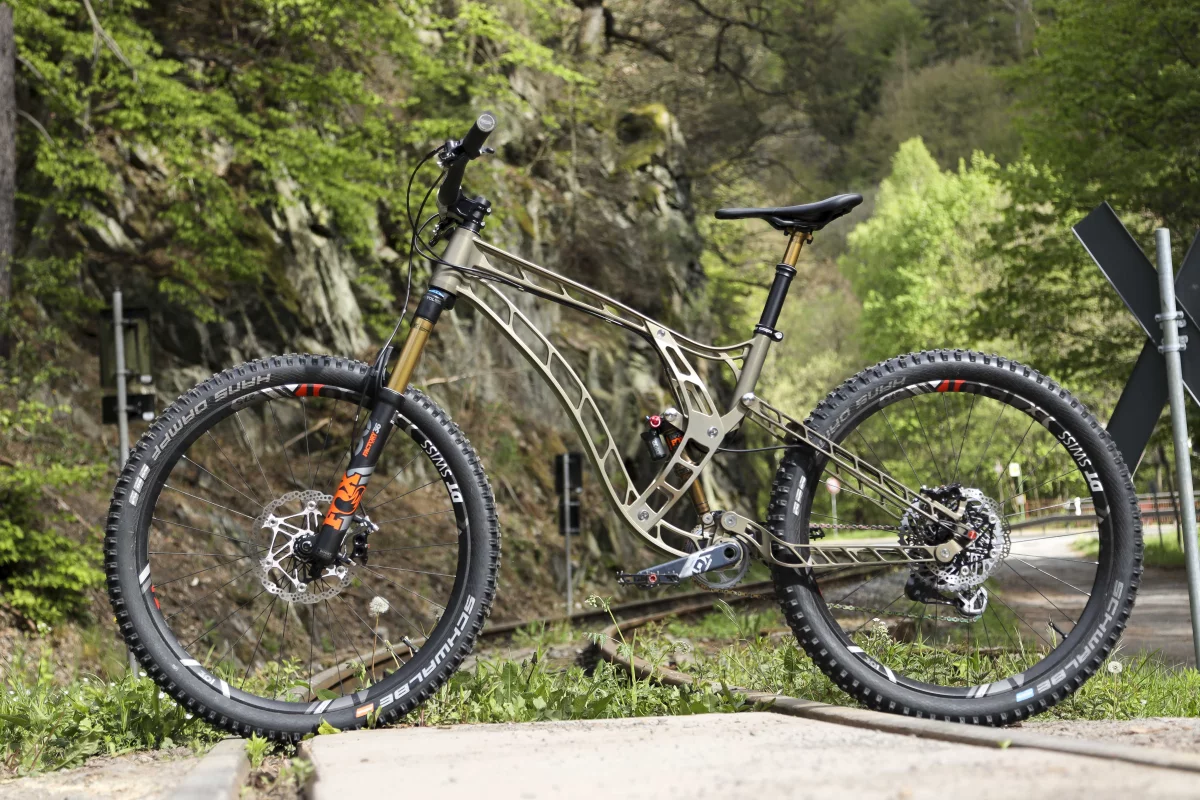 Pricing for complete bikes should start at €7,500 ($8,419)