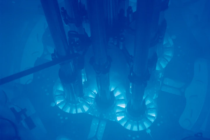 Hitachi is developing a new reactor that burns transuranium elements, such as those produced by this advanced test reactor at Argonne National Laboratory (Image: Argonne National Laboratory/Wikimedia)