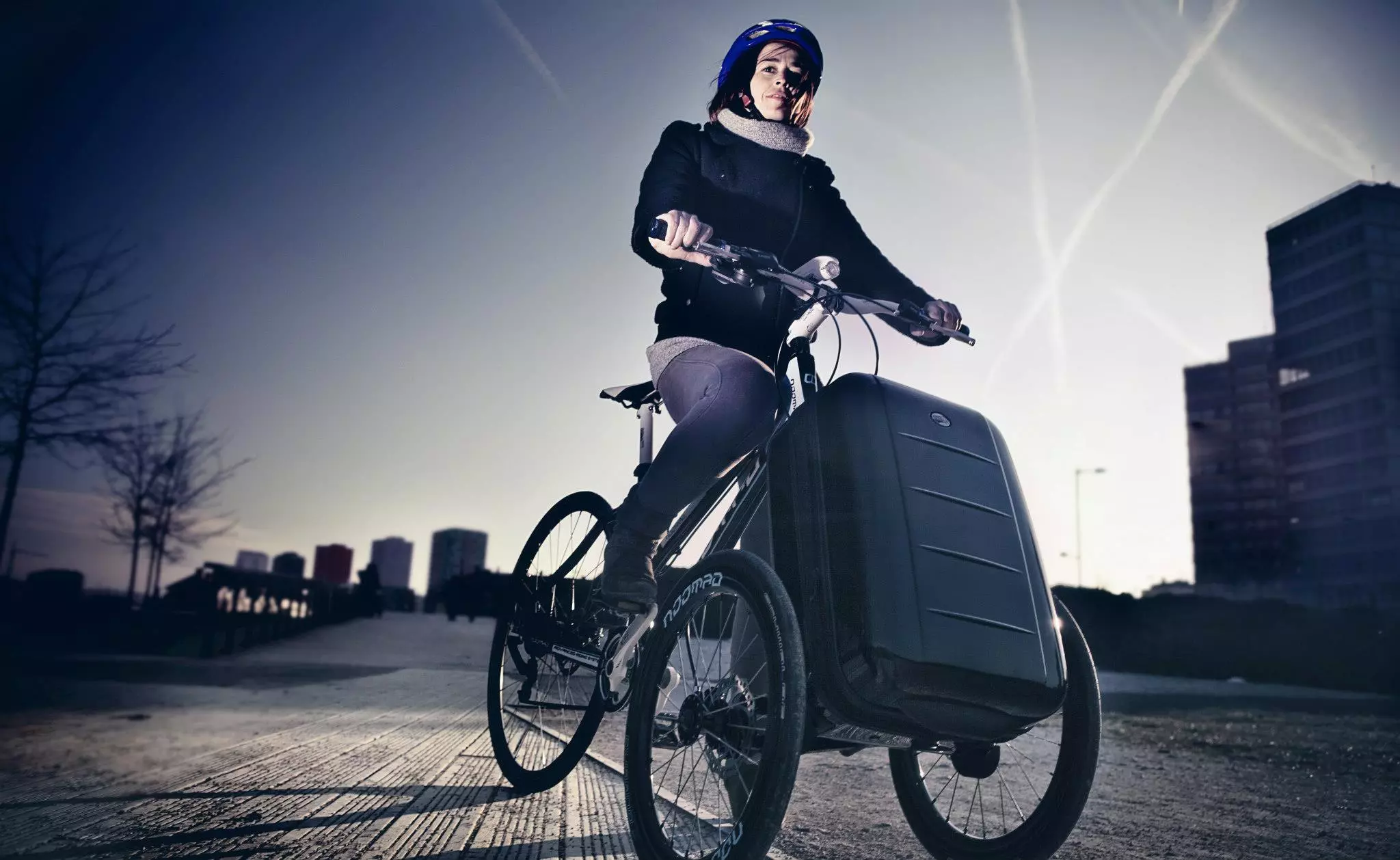 The Noomad with hard trolley