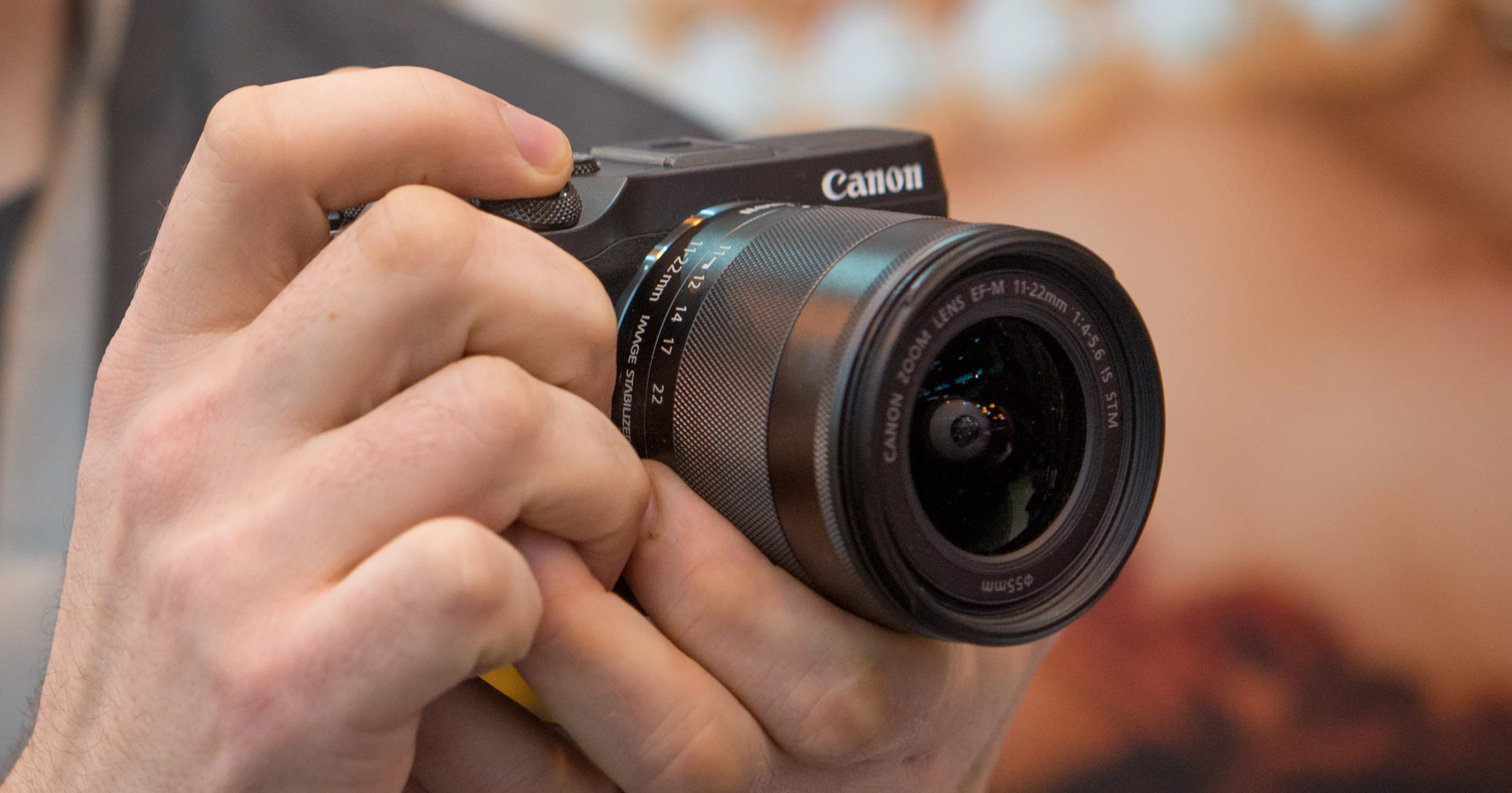 We go hands-on with the Canon EOS M6 mirrorless camera