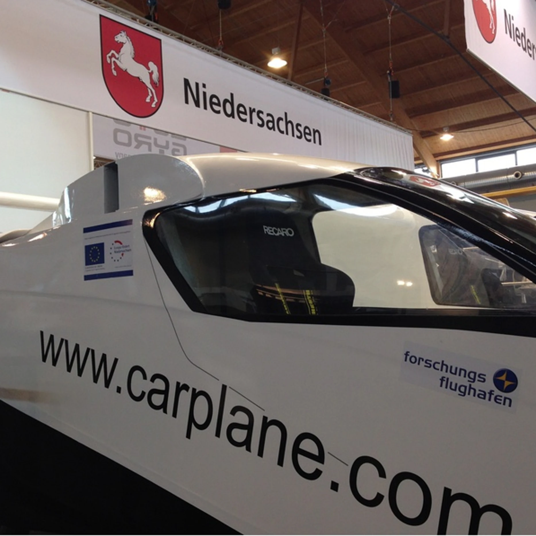 Carplane flies about as well as a trainer