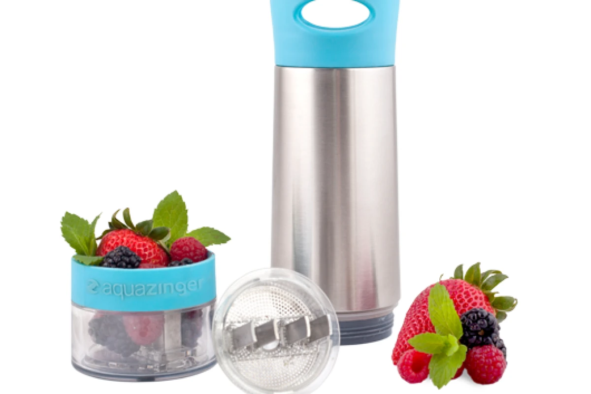The individual components of Aqua Zinger laid out, including the berry and herb ingredients