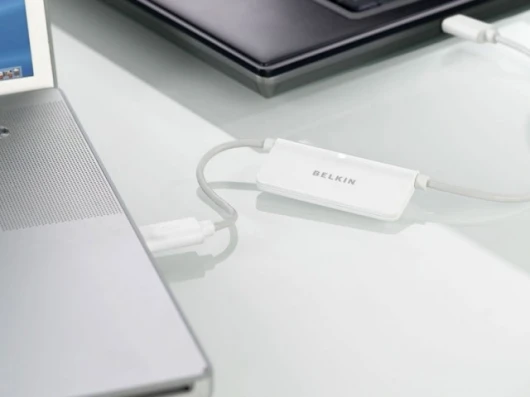 The Belkin Switch-to-Mac Cable connects via USB.