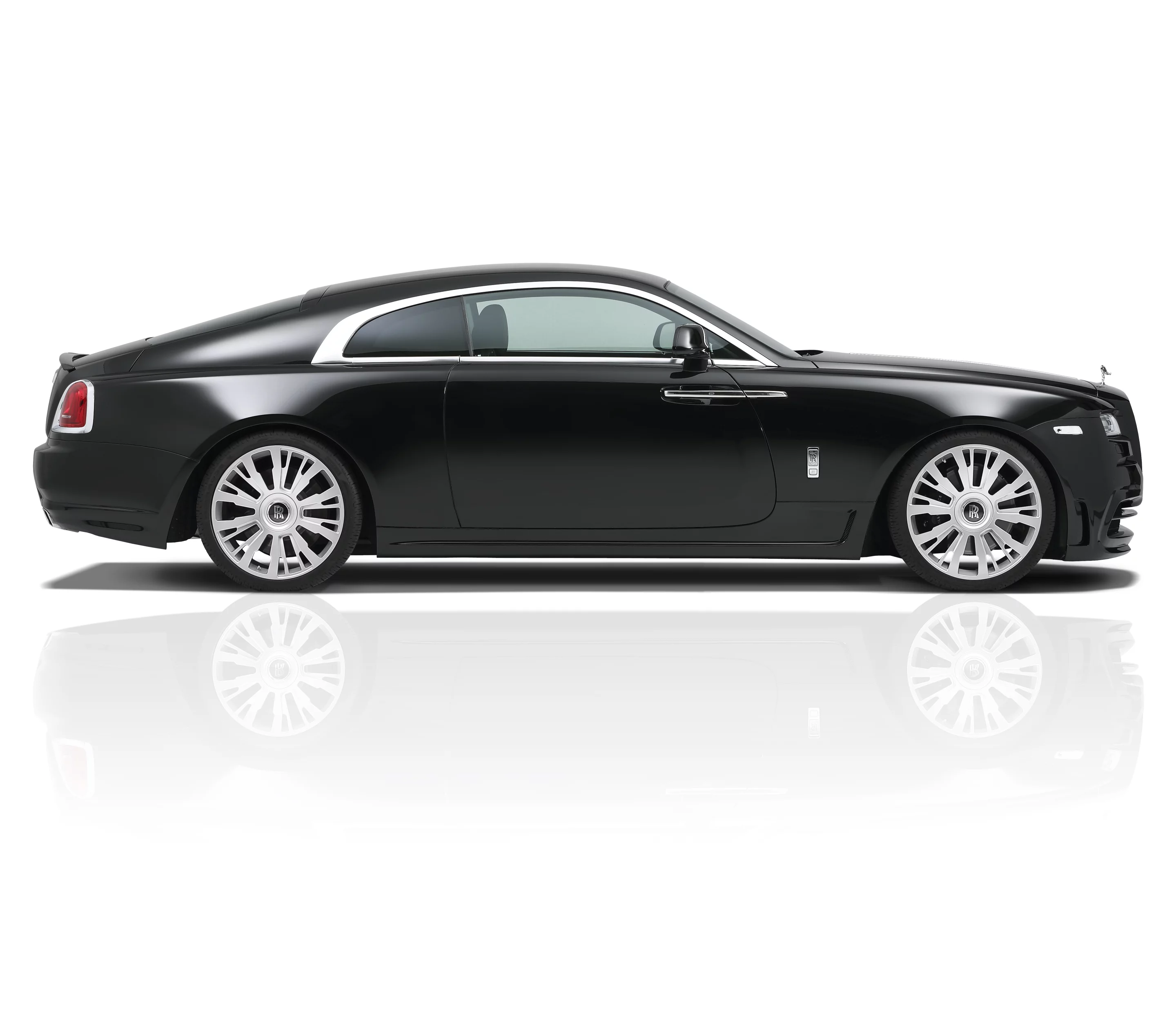 The SPOFEC package has carbon ceramic brakes