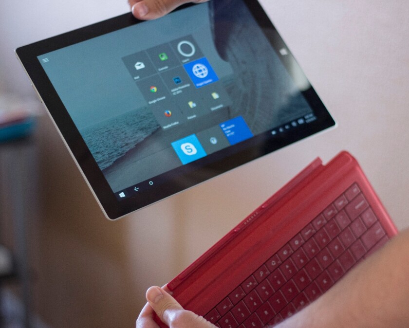 Detaching the keyboard instantly switches from desktop mode to tablet mode