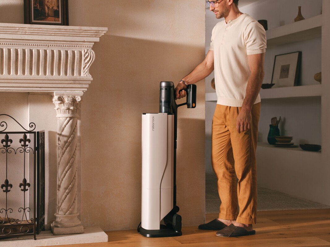 Review: Clever new stick vacuum solves two of my biggest cleaning problems