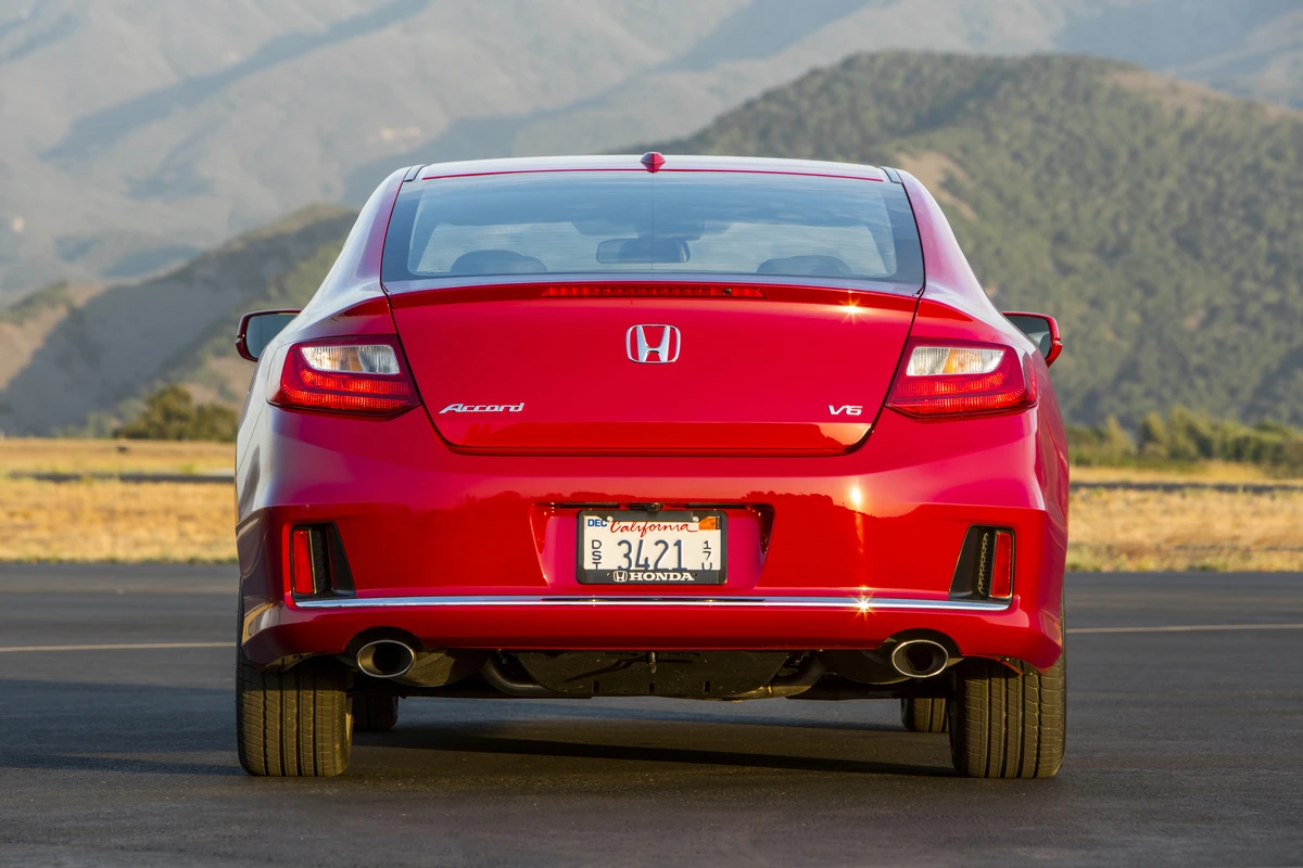 2013 Honda Accord 2-door is an IIHS Top Safety Pick+