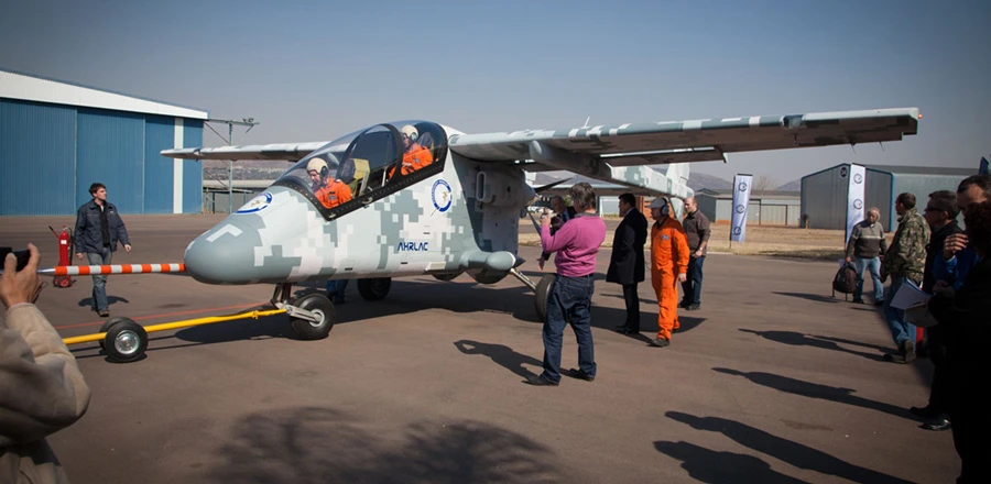 AHRLAC is configured as a tandem twin-seat