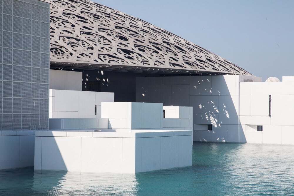 The dome is made up of eight separate layers of stainless steel and aluminum mesh, which combine to form a tapestry of 7,850 geometric holes for the sun to filter through