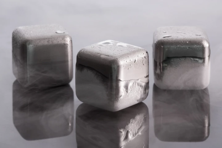 Booze Joulies, once frozen, are claimed to be "colder than ice"