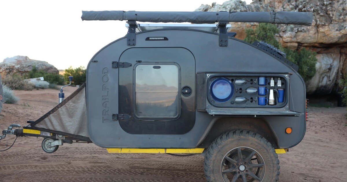 Pod tetesan air mata seberat 1.000 pon dengan cemerlang memadukan desain RV jadul & baru