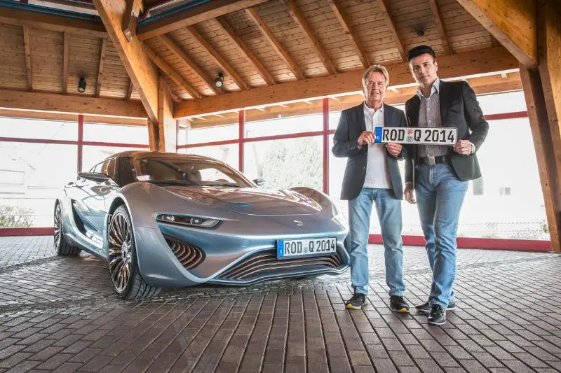 Nunzio La Vecchia accepts the TÜV registration