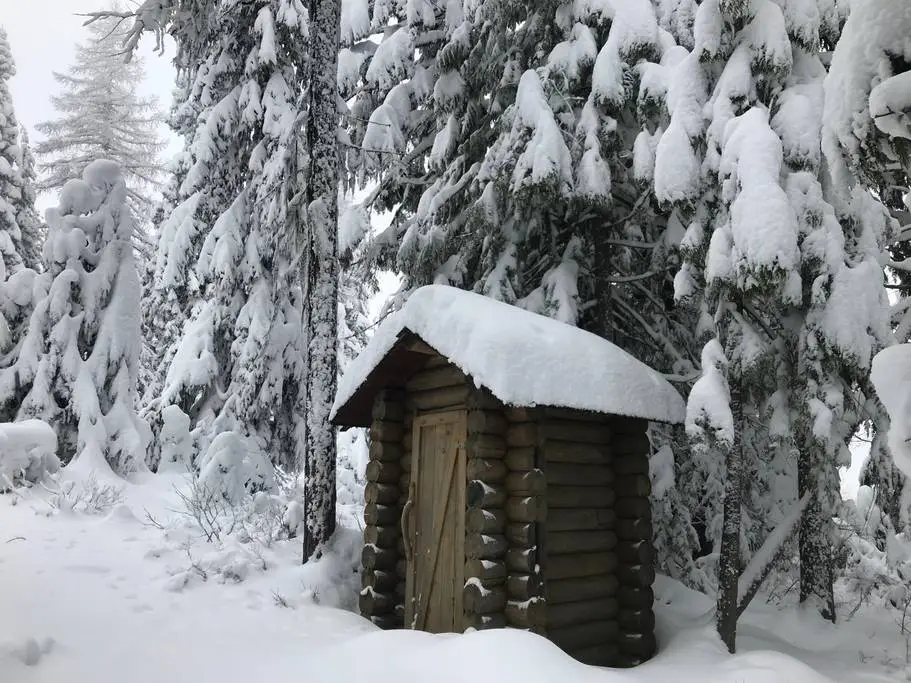 Crystal Peak Lookout has a simple outhouse, so guests don't need to go in the woods