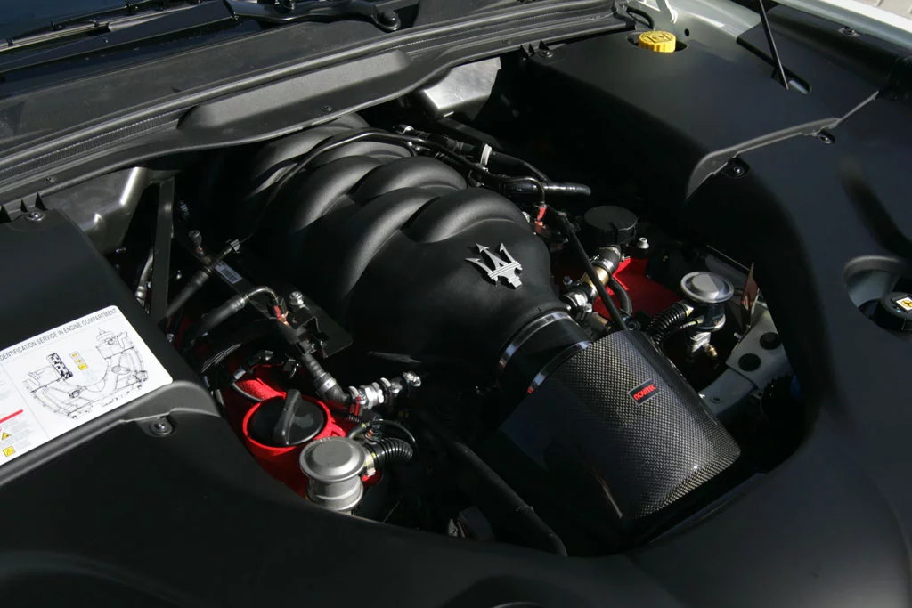 The 4.7-liter V8 engine is fitted with a "perfectly dimensioned" supercharger