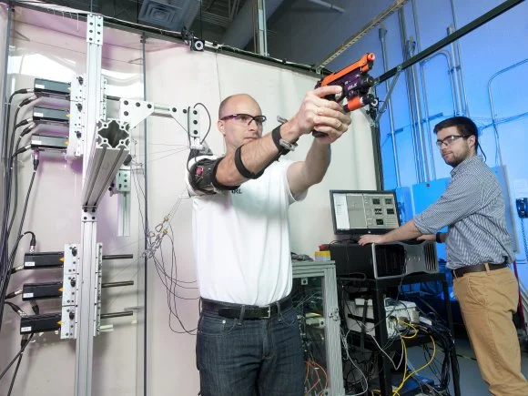 MAXFAS uses sensors to provide feedback to the exoskeleton