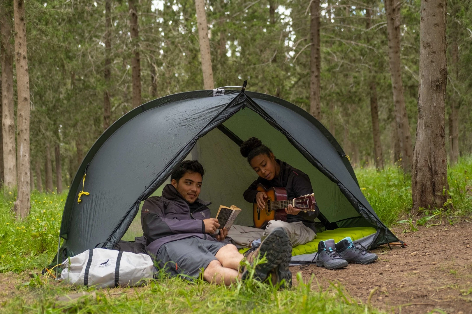The tent, sleeping bag, and mattress all weigh no more than 5.8 lb