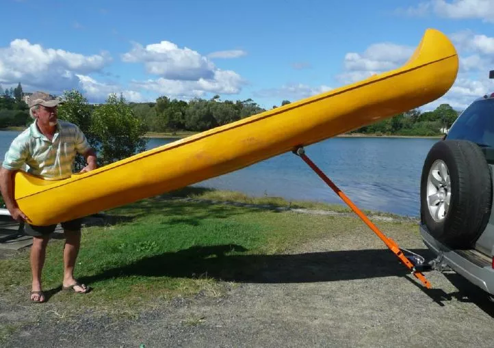 The StrongArm Kayak Loader levers a user's canoe or kayak onto the roof of their vehicle (Photo: BoatHoist International)